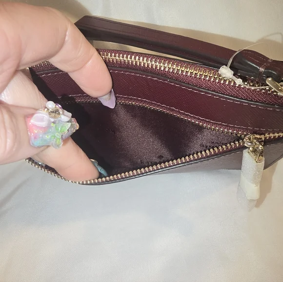 kate spade maroon leather wristlet Nwt - Picture 3 of 4